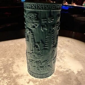 Disneyland Park Exclusive Star Wars Galaxy's Edge Yub Nub Oga's Cantina Mug Tiki